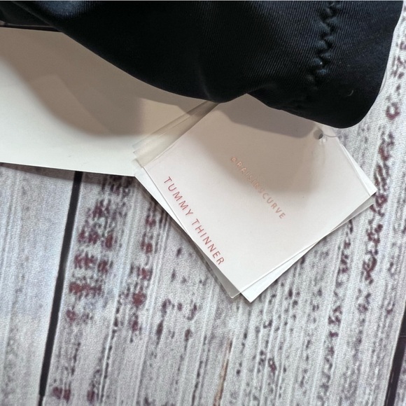 Raisins Curve Swim Skirt Bottom Black - Picture 3 of 7